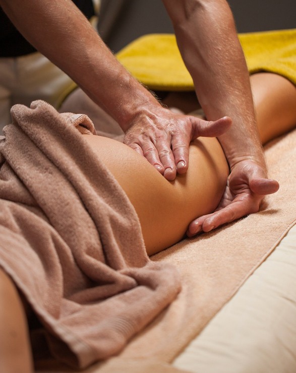 Full Body Massage Service